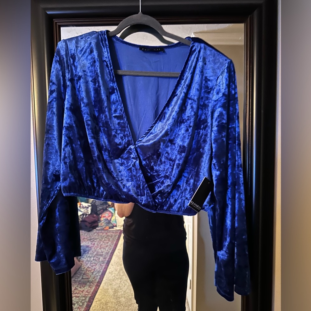 Blue velvety matching top/pant set, plus-size 18/20, from Eloquii